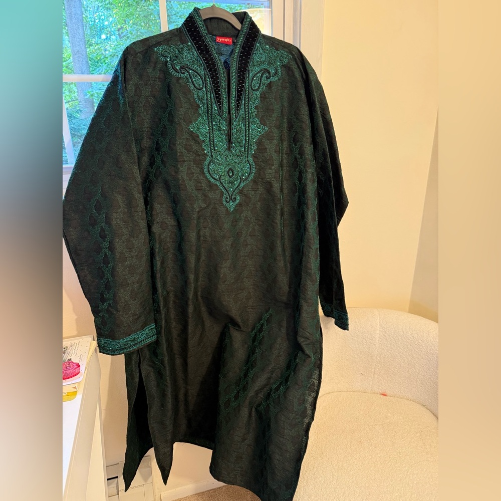 Men’s Kurta and pants - Black and Green embroidery, silk